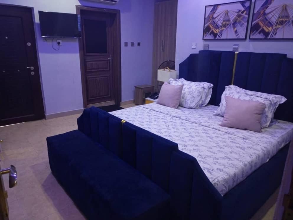 Westpark Luxury Apartments Ikeja Extérieur photo